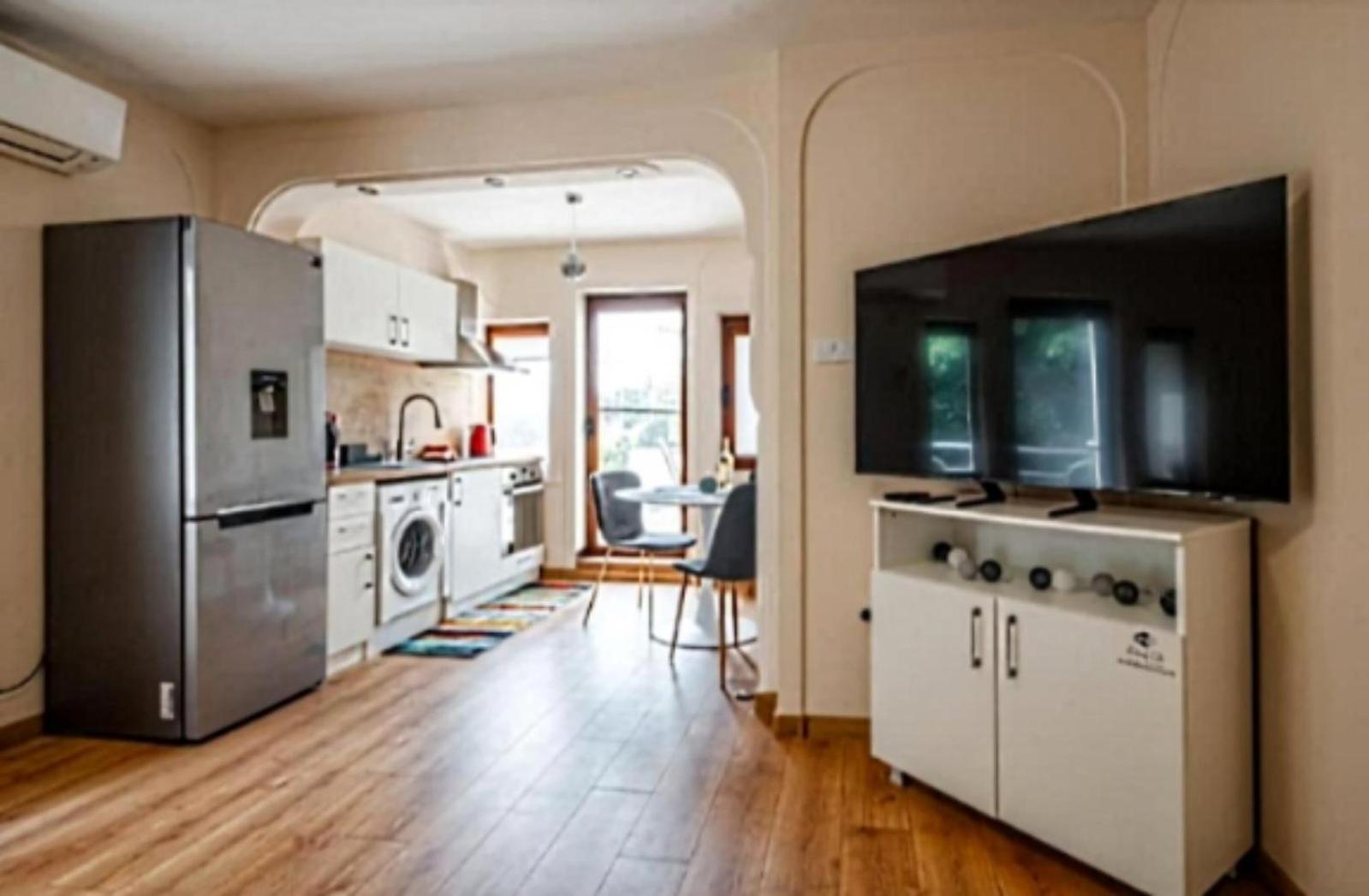 2-Bedroom Flat - Sunny Balcony 普罗夫迪夫 外观 照片