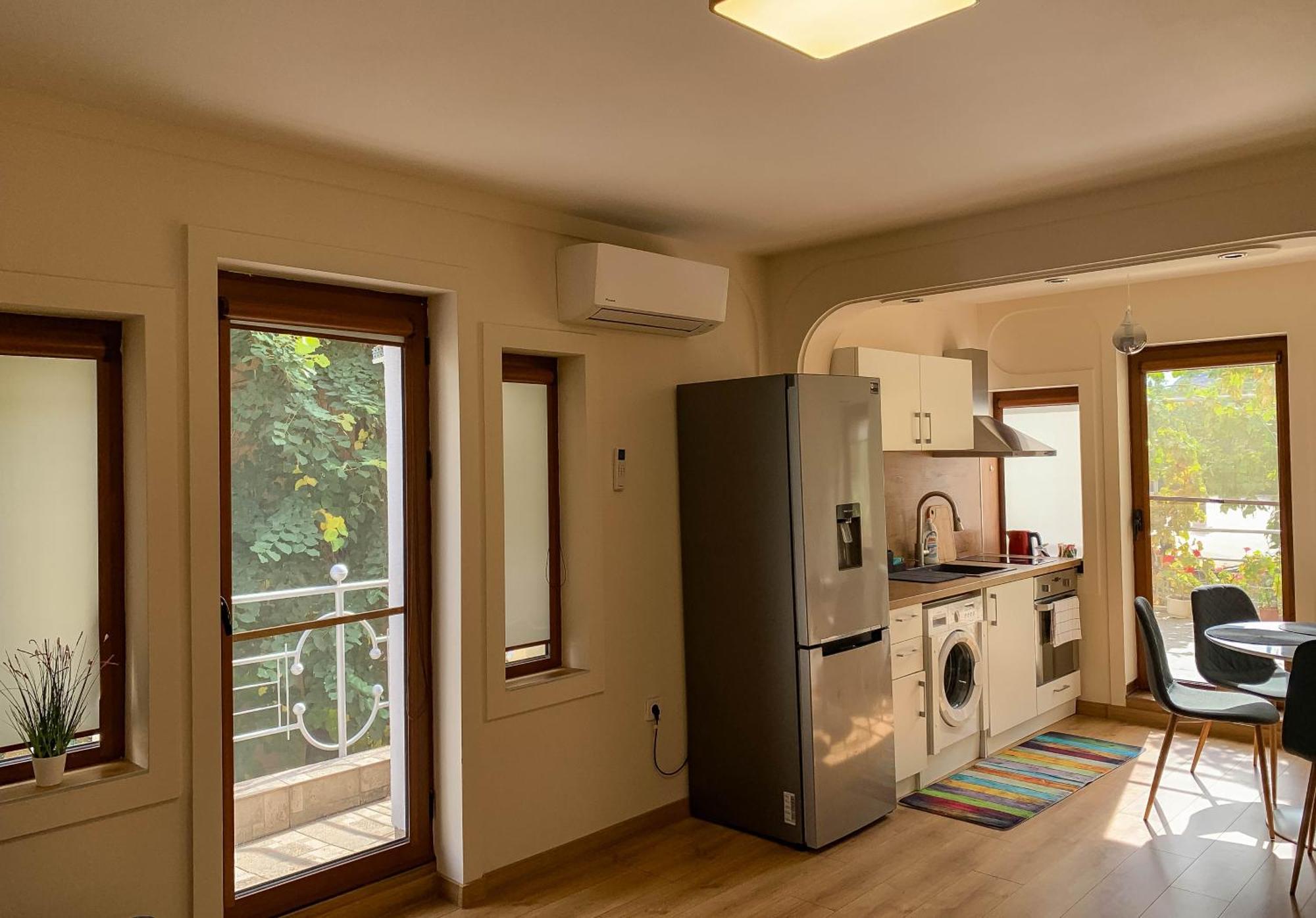 2-Bedroom Flat - Sunny Balcony 普罗夫迪夫 外观 照片