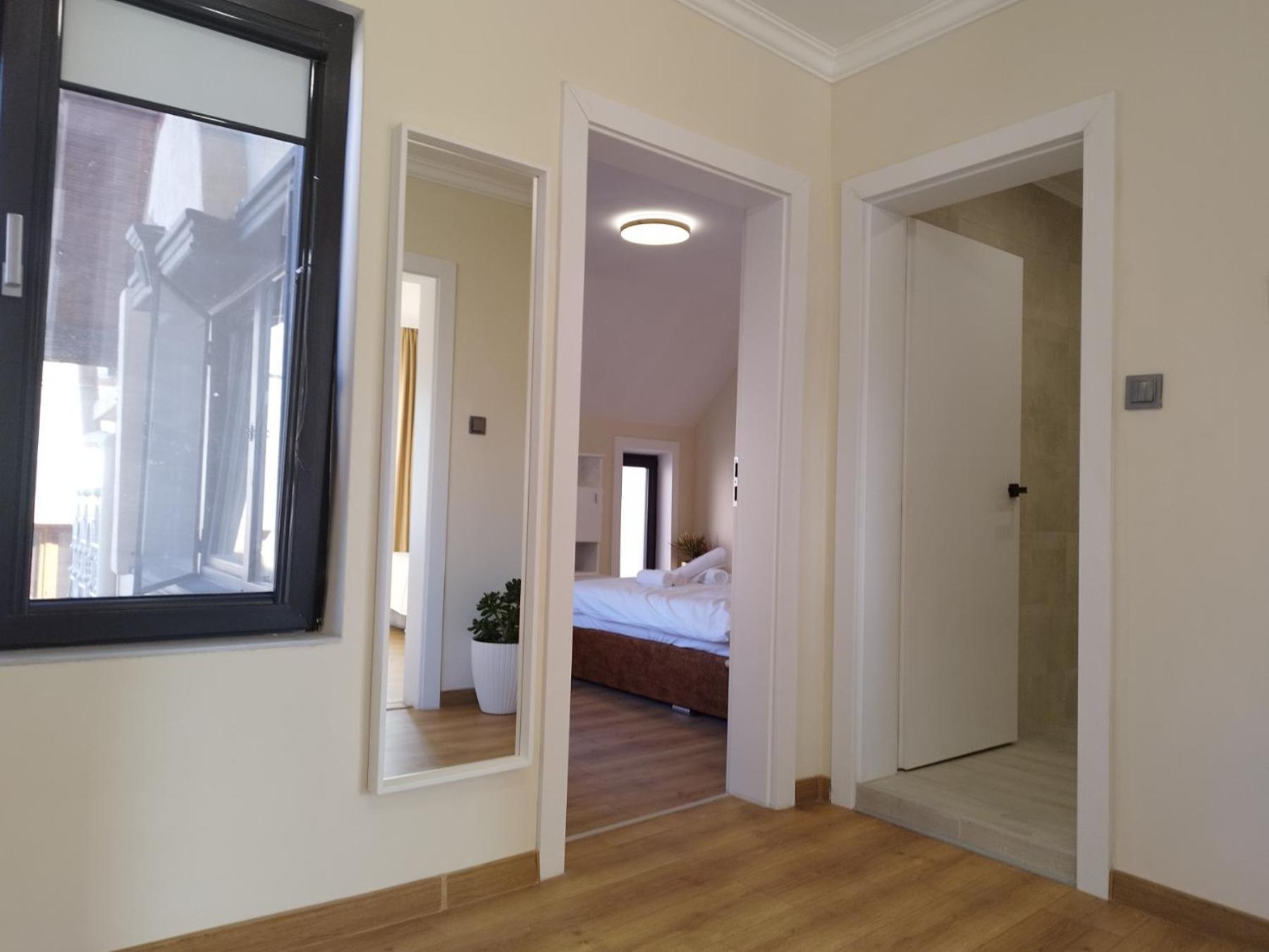 2-Bedroom Flat - Sunny Balcony 普罗夫迪夫 外观 照片