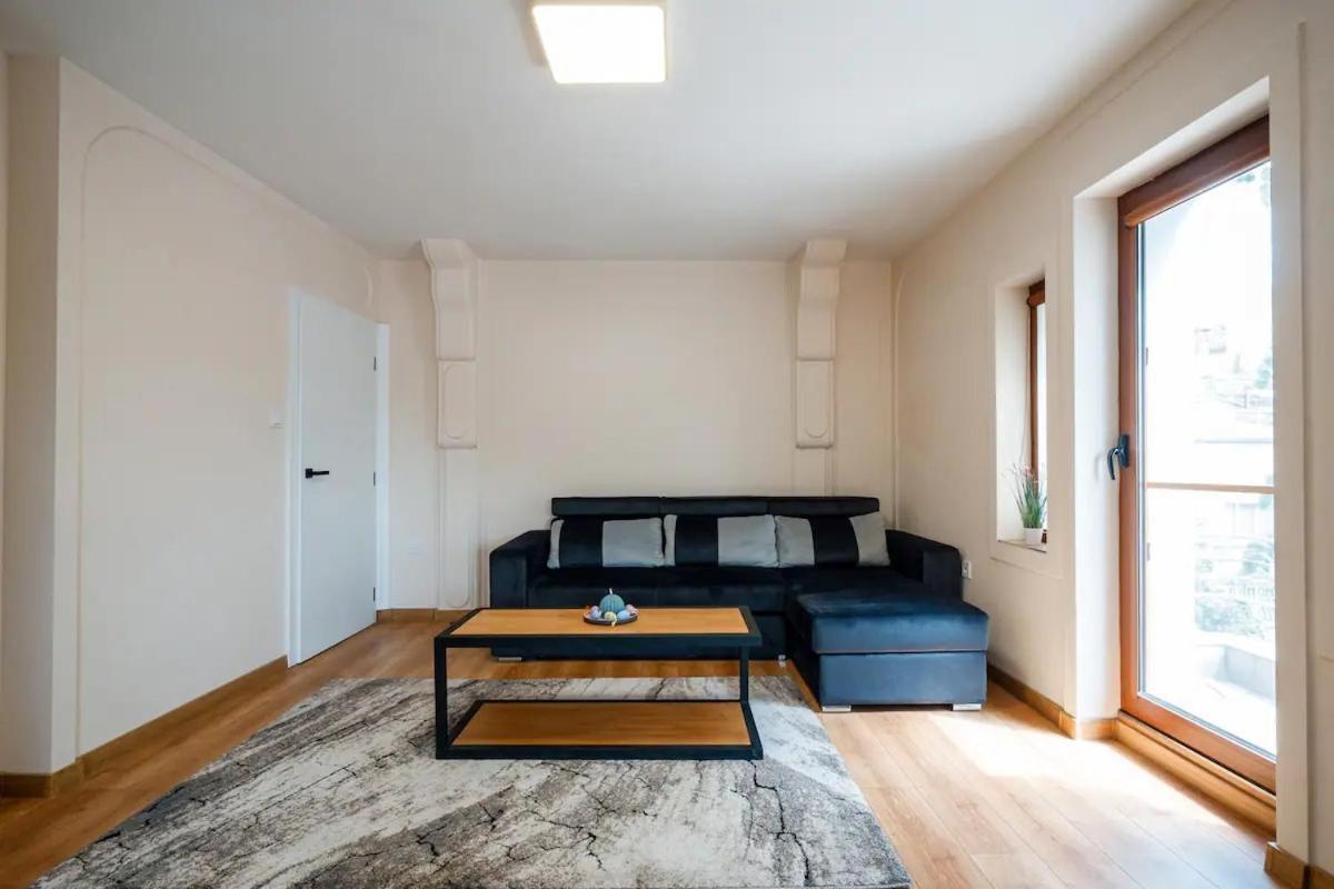 2-Bedroom Flat - Sunny Balcony 普罗夫迪夫 外观 照片