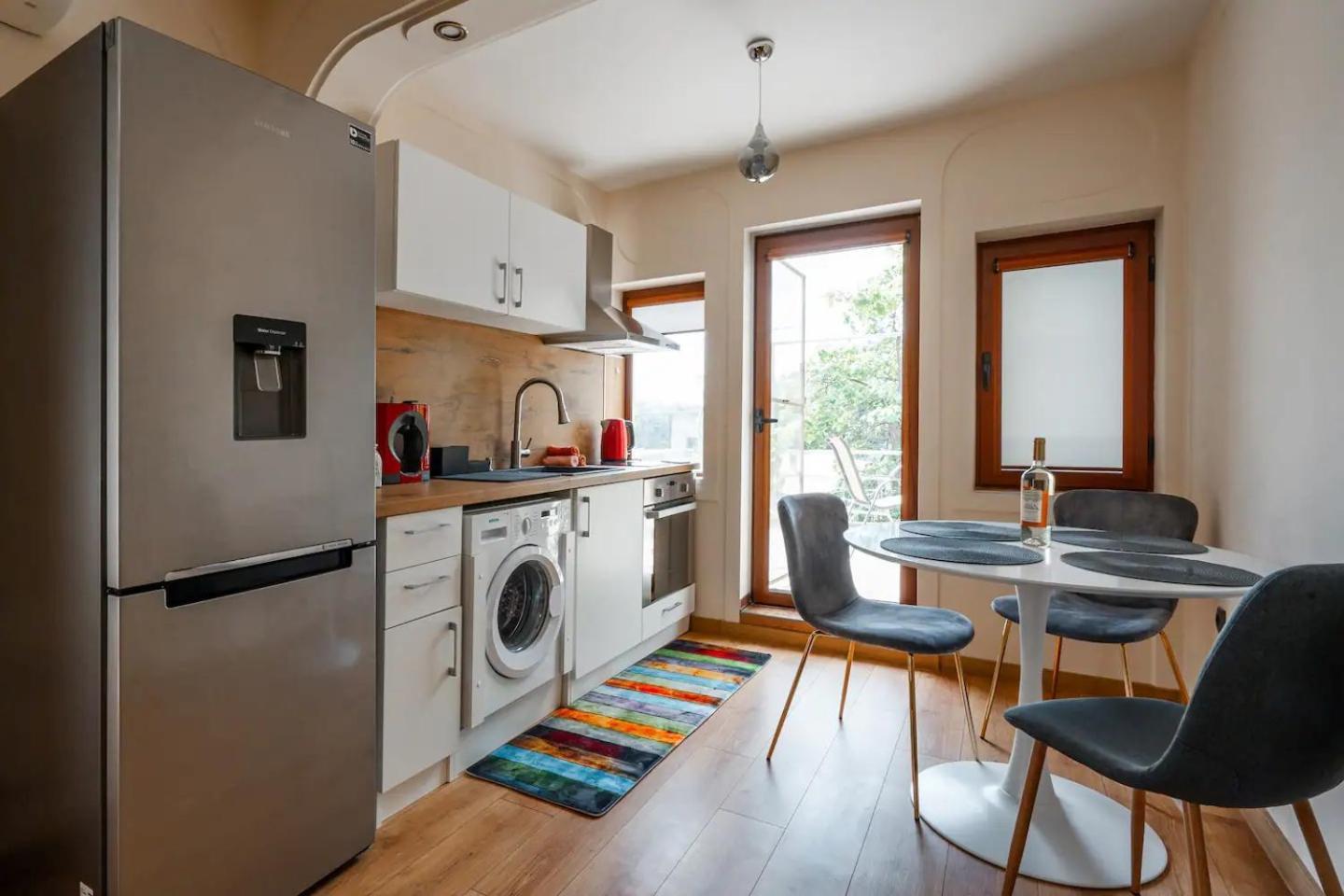 2-Bedroom Flat - Sunny Balcony 普罗夫迪夫 外观 照片